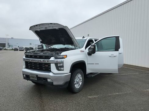Used 2023 Chevrolet Silverado 2500 LT w/ Convenience Package image 10