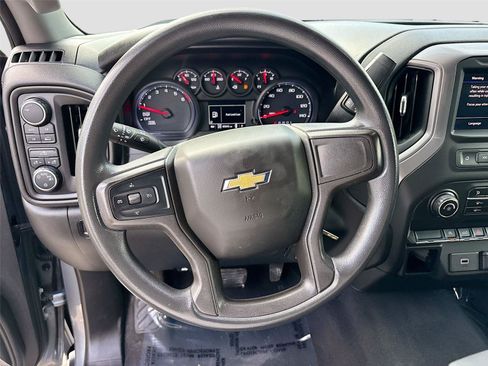 Used 2020 Chevrolet Silverado 1500 Custom w/ Custom Value Package AWD/4WD image 11