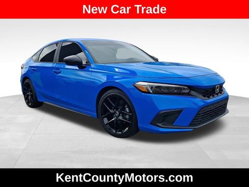 Used 2024 Honda Civic Sport image 1