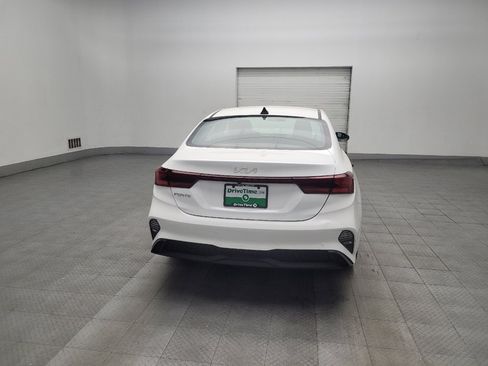 Used 2024 Kia Forte LXS image 7