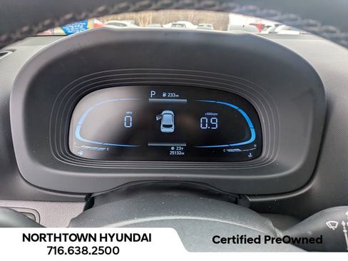 Certified 2023 Hyundai Venue SEL w/ Cargo Package image 9