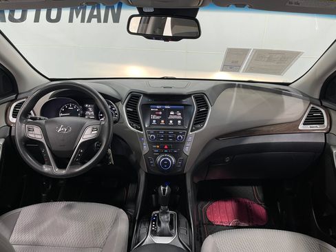 Used 2017 Hyundai Santa Fe SE w/ Cargo Package AWD/4WD image 17