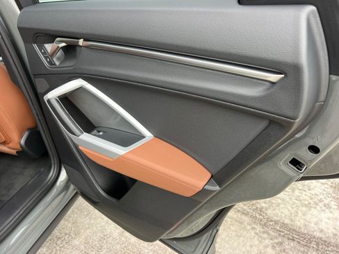 Certified 2025 Audi Q3 2.0T Premium w/ Convenience Package image 16