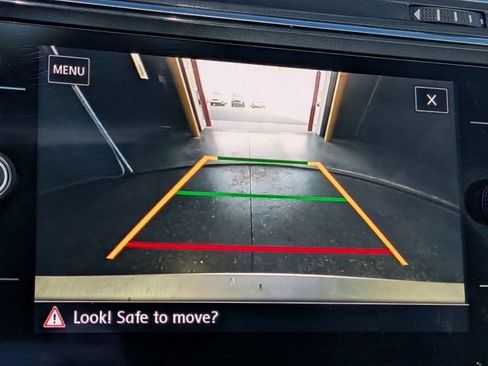 Used 2019 Volkswagen Tiguan SE w/ Panoramic Sunroof Package AWD/4WD image 30