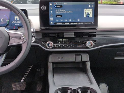 Used 2025 Honda Prologue Touring image 29