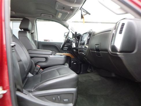 Used 2018 Chevrolet Silverado 2500 LTZ w/ Duramax Plus Package image 9