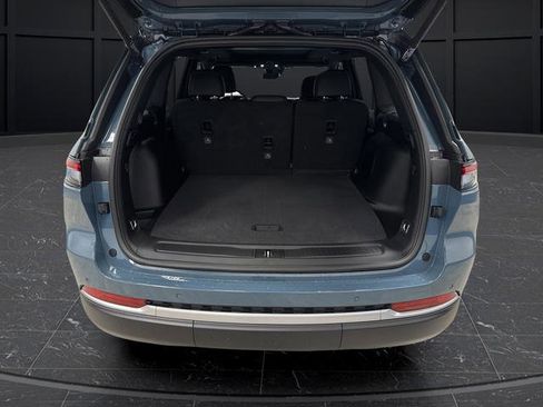 New 2026 Jeep Grand Cherokee Limited image 15