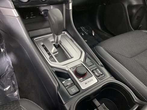 Used 2020 Subaru Forester Premium image 31