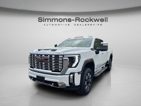 Used 2024 GMC Sierra 2500 Denali w/ Denali Reserve Package AWD/4WD image 7