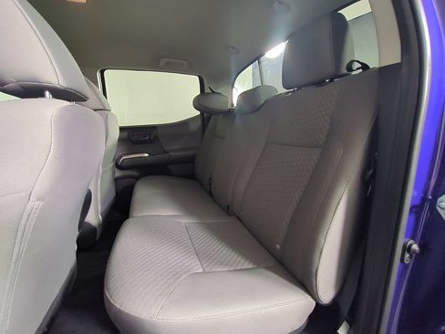 Used 2023 Toyota Tacoma SR5 w/ Technology Package AWD/4WD image 15