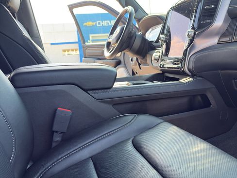 Used 2021 RAM 1500 Limited AWD/4WD image 16