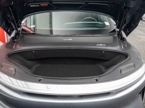 Used 2024 Lucid Air Touring AWD/4WD image 33
