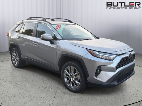 Certified 2023 Toyota RAV4 XLE Premium FWD image 8