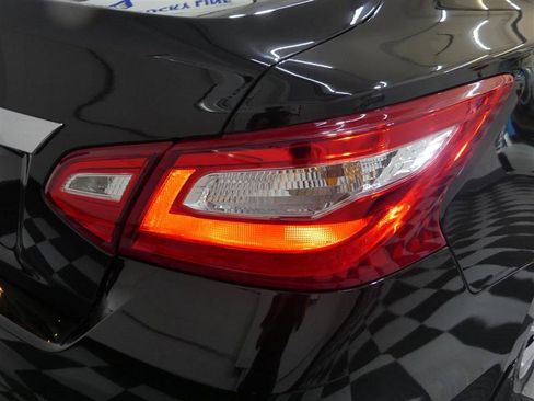 Used 2017 Nissan Altima 2.5 S w/ Power Driver Seat Package FWD image 15