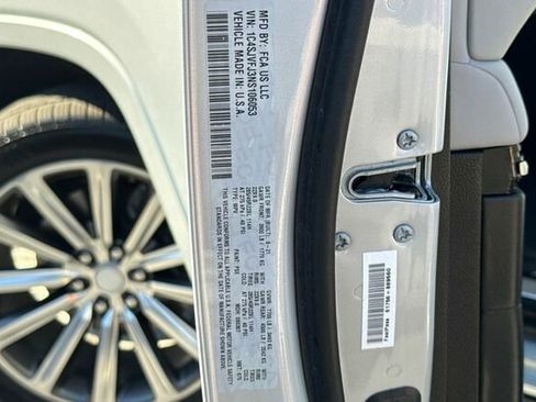 Used 2022 Jeep Grand Wagoneer Series II w/ Convenience Group III image 27