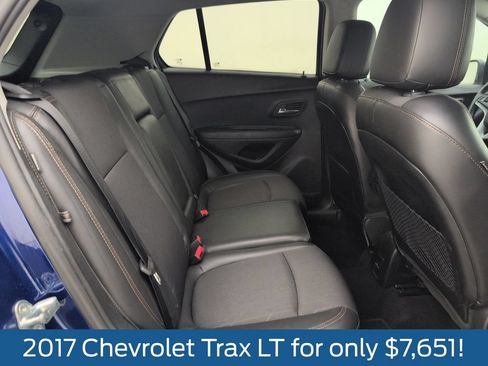 Used 2017 Chevrolet Trax LT w/ LT Convenience Package FWD image 14