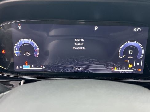 Used 2022 Jeep Wagoneer Series III w/ Rear Seat Video Group 1 image 30