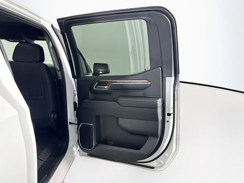 Used 2024 Chevrolet Silverado 1500 LT image 29