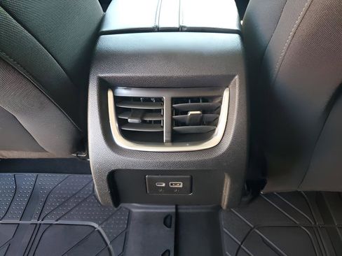 Used 2021 Chevrolet Blazer LT image 21