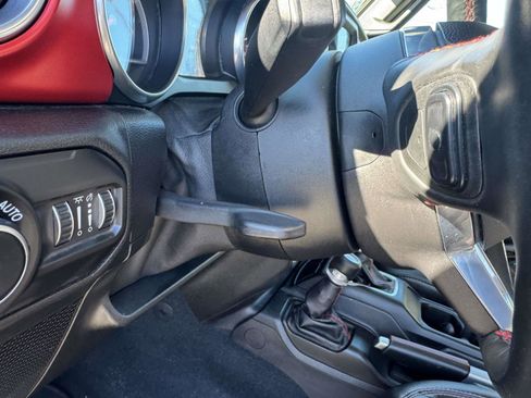 Used 2019 Jeep Wrangler Unlimited Rubicon w/ Dual Top Group image 22