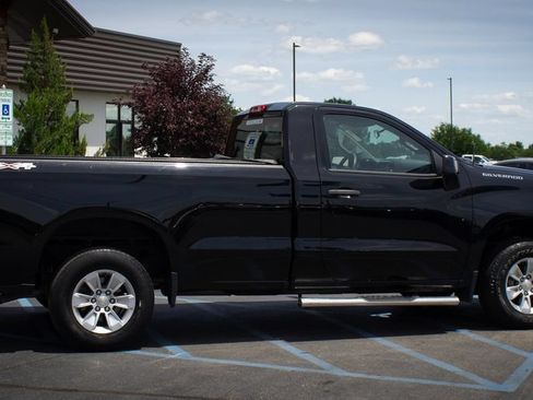 Used 2020 Chevrolet Silverado 1500 W/T w/ WT Value Package AWD/4WD image 31
