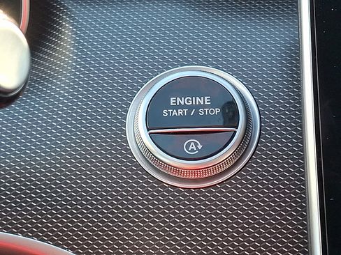 Certified 2025 Mercedes-Benz C 300 4MATIC Sedan image 25