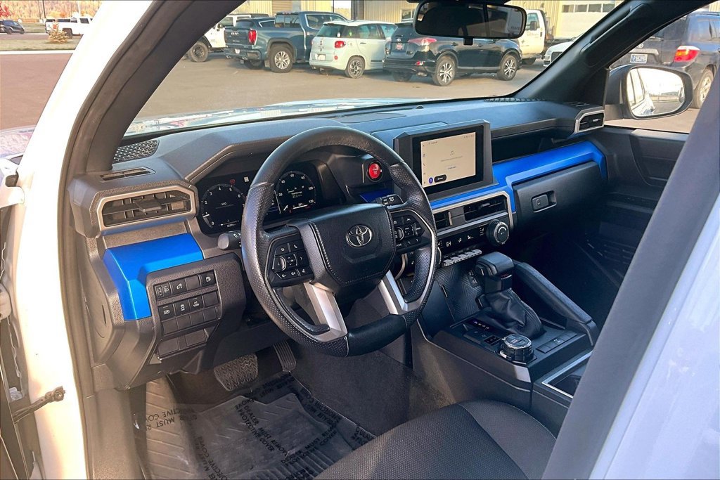 Used 2025 Toyota 4Runner TRD Off-Road AWD/4WD image 14