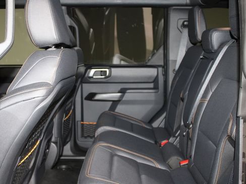 Used 2024 Ford Bronco Badlands AWD/4WD image 21