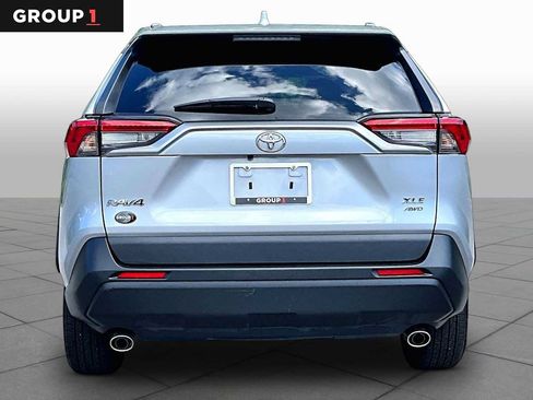 Used 2024 Toyota RAV4 XLE w/ Convenience Package AWD/4WD image 5