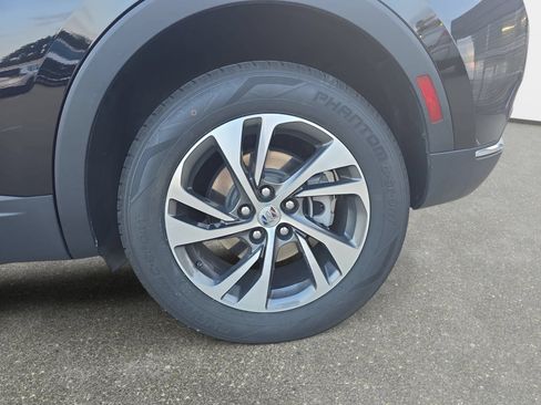 Used 2023 Buick Envision Essence FWD image 31
