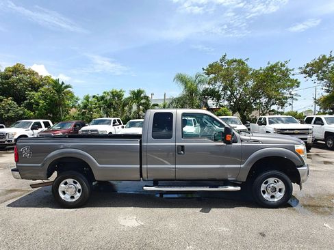 Used 2011 Ford F350 XLT w/ Camper Pkg AWD/4WD image 7