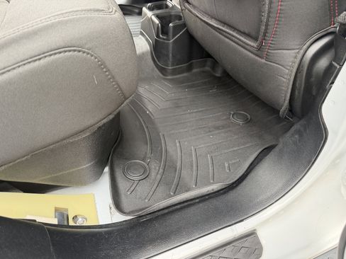 Used 2020 Jeep Gladiator Overland image 44