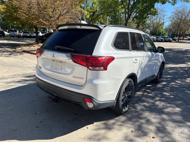 Used 2018 Mitsubishi Outlander ES AWD/4WD image 9