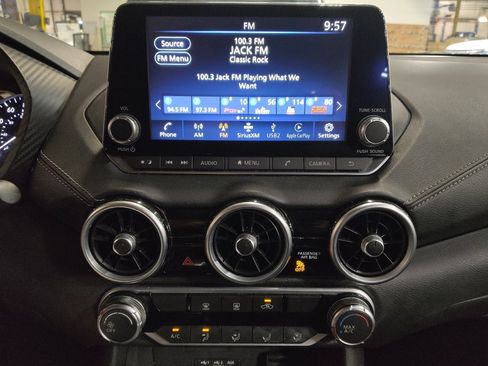 Used 2022 Nissan Sentra SV image 25