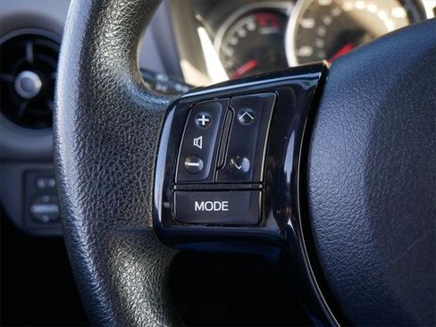 Certified 2018 Toyota Yaris LE image 27