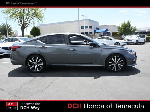 Used 2020 Nissan Altima 2.5 SR FWD image 5