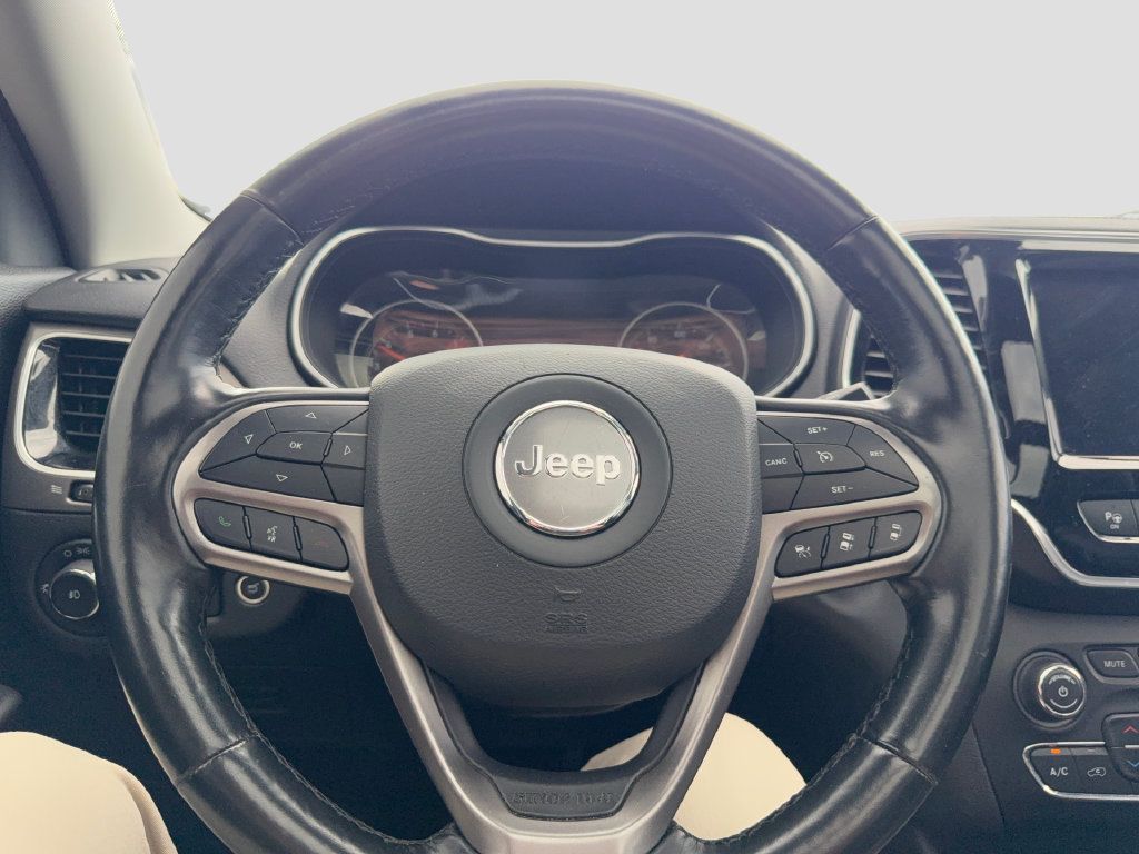 Used 2021 Jeep Cherokee Limited AWD/4WD image 15