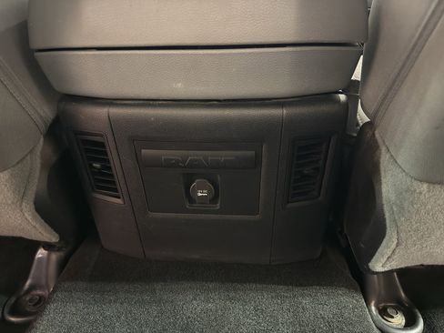 Used 2015 RAM 1500 Outdoorsman image 26