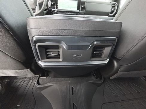 New 2026 GMC Sierra 3500 SLT image 25