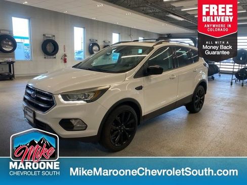 Used 2018 Ford Escape SE w/ SE Sport Appearance Package FWD image 1