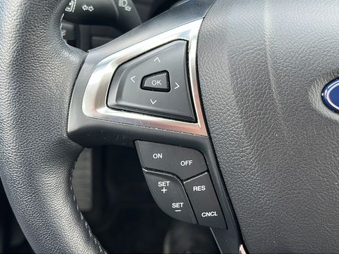 Used 2023 Ford Edge SEL w/ Convenience Package AWD/4WD image 16