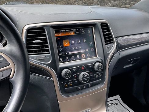 Used 2014 Jeep Grand Cherokee Overland image 6