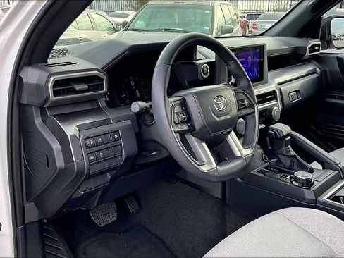 Used 2025 Toyota 4Runner SR5 image 18