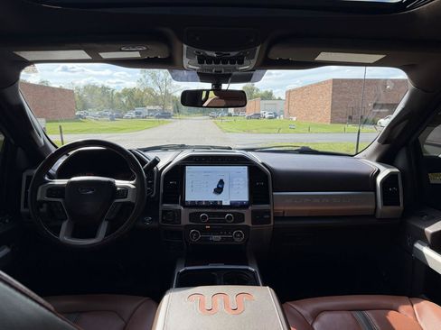 Used 2022 Ford F350 King Ranch w/ King Ranch Ultimate Package AWD/4WD image 40