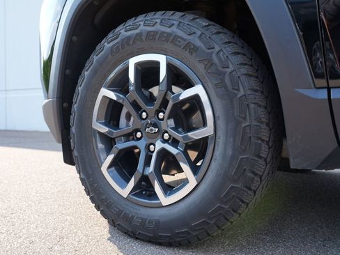 Used 2025 Chevrolet Equinox ACTIV AWD/4WD image 33