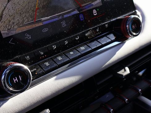 New 2026 GMC Canyon AT4X w/ Off-Road Front Bumper Package image 28