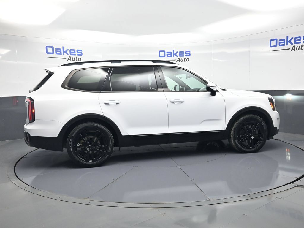 Certified 2024 Kia Telluride SX Prestige X-Line AWD/4WD image 8