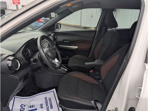 Used 2020 Nissan Kicks SR image 5
