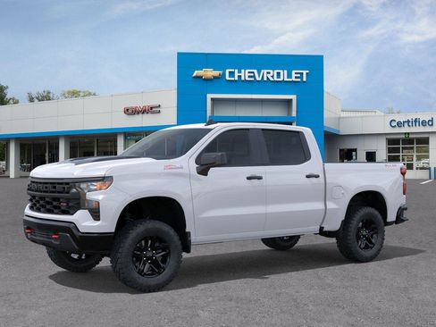 New 2026 Chevrolet Silverado 1500 Custom Trail Boss w/ LPO, Dark Essentials Package AWD/4WD image 2