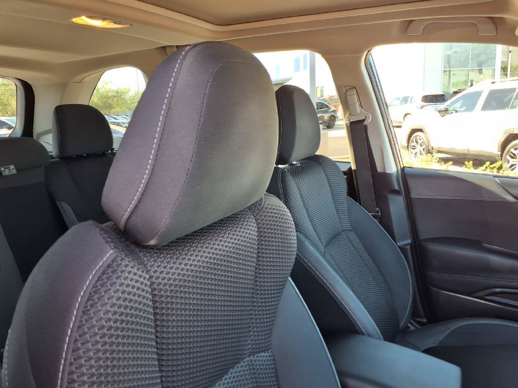 Used 2019 Subaru Forester Premium AWD/4WD image 18